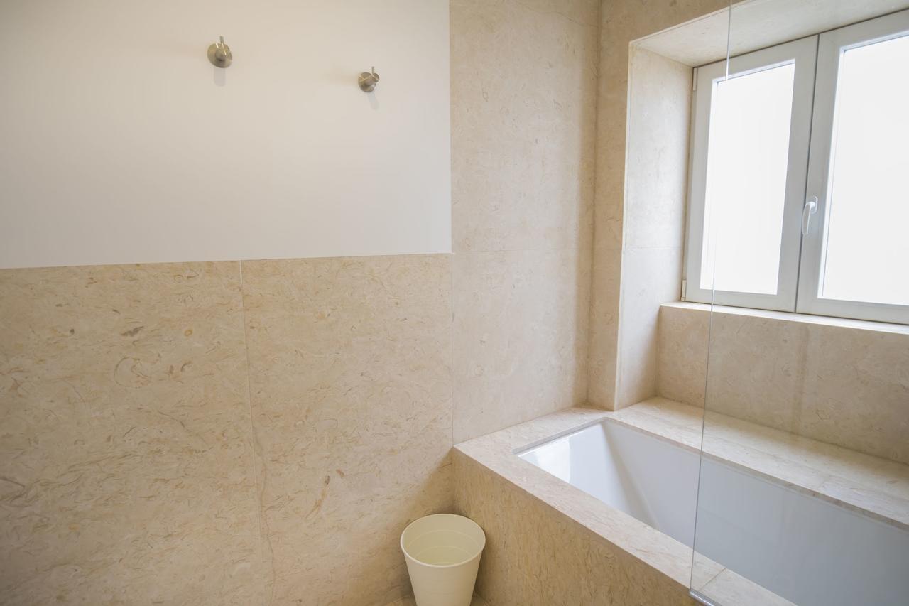 Lovelystay - Chic, Citrus - Private Garden Apartment Lisbon